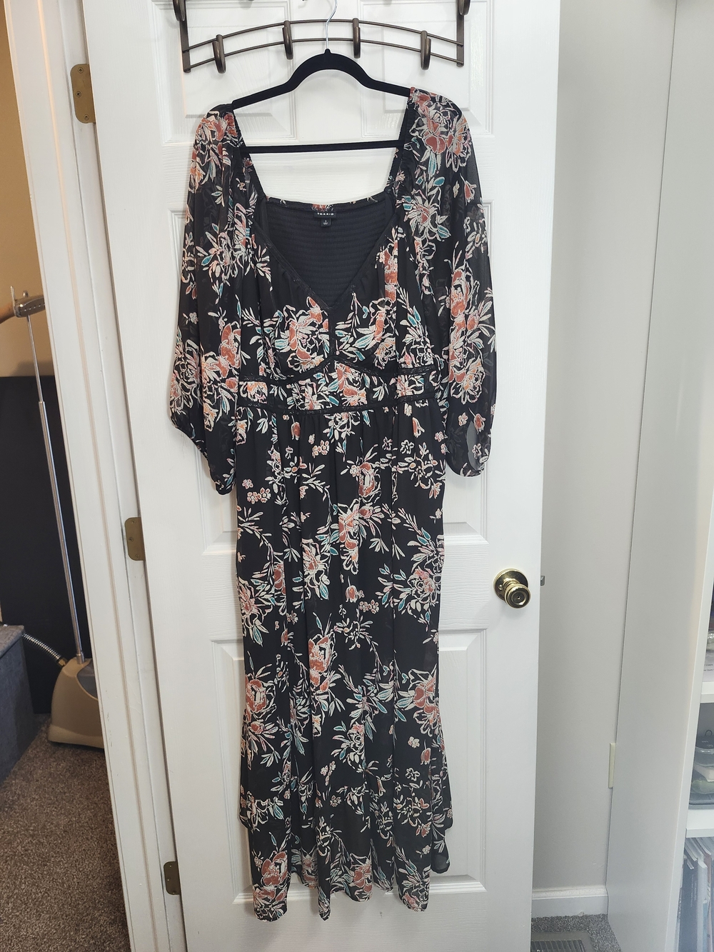 Torrid Black Floral Maxi Dress with Coral and Mint Accents, Torrid 3 = 3X